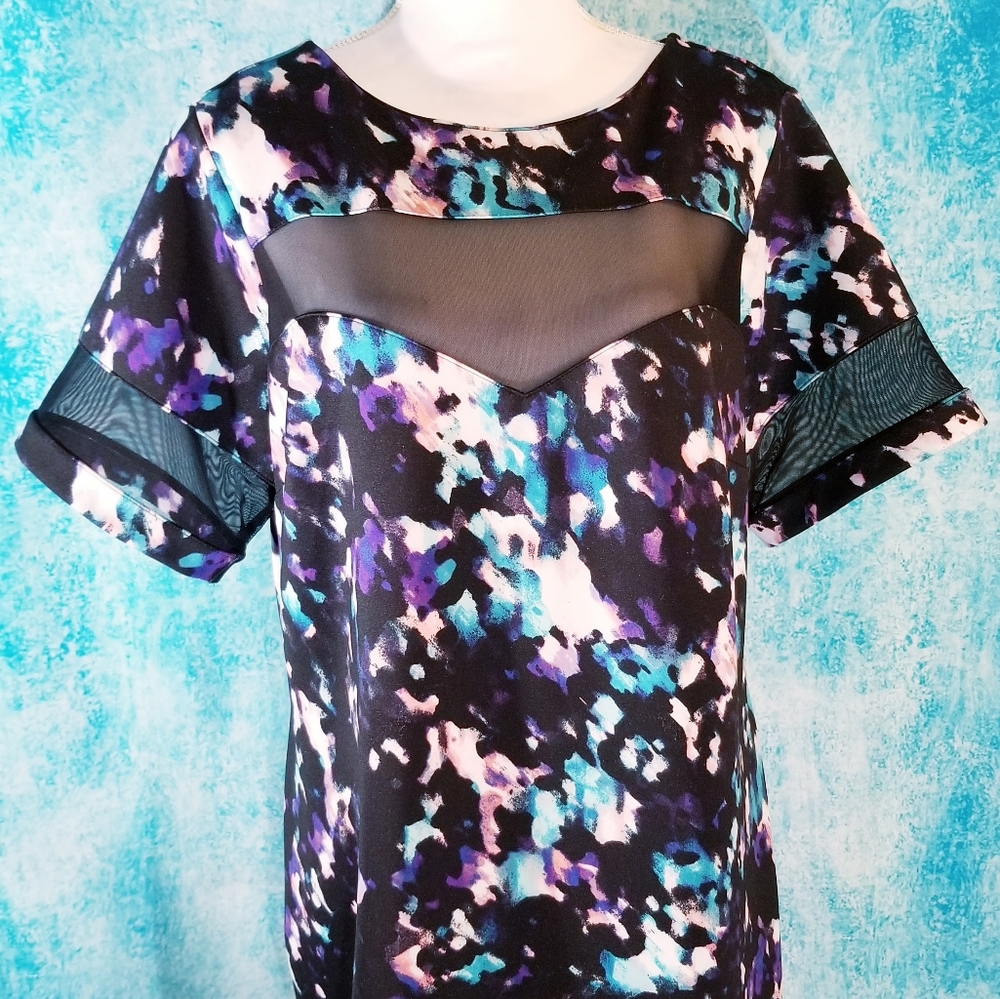 Boutique Abstract Sheer Mesh PeekaBoo Dress - Picture 2 of 12